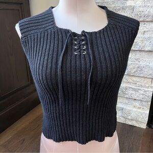 Vintage 90s/y2k cropped thick ribbed sleeveless cotton shirt, black size small